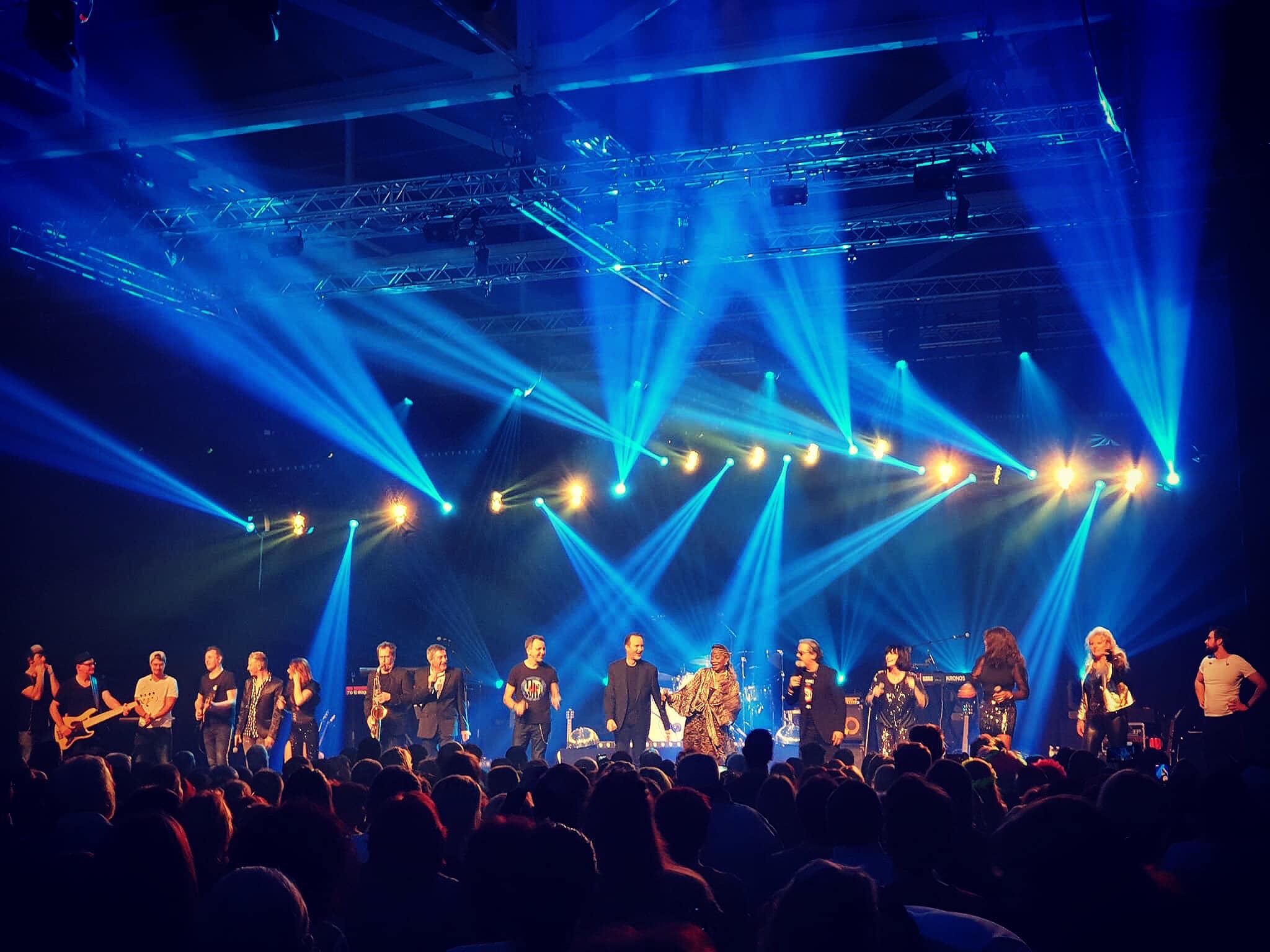 Les chanteurs des années 80 solidaires avec nos aînés Fondation APHP Les chanteurs des années 80 solidaires avec nos aînés Fondation APHP
