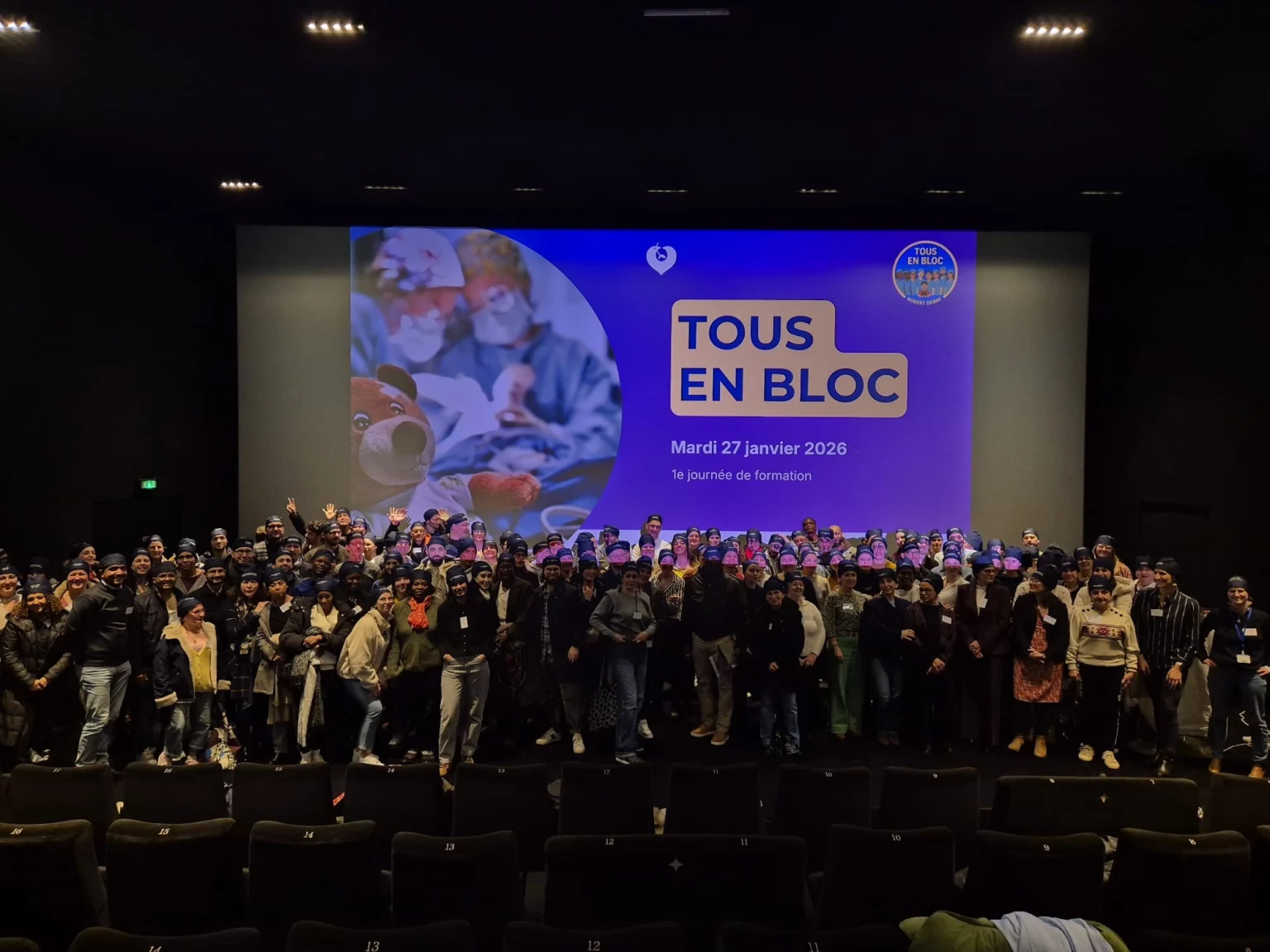 Rassemblement participants Tous en bloc