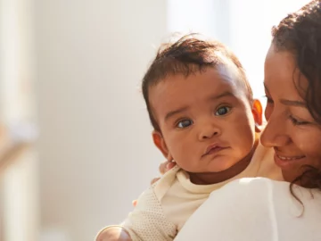 La période périnatale est une phase aux enjeux majeurs pour la santé mentale des parents et le développement du bébé.